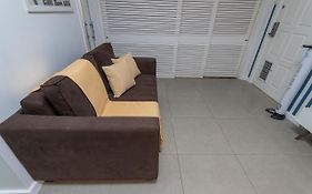Concept Studio a 200m PRAIA de IPANEMA - Home Office Wi-Fi ilimitado 35mbps, NetFlix, Ar Condicionado, Cozinha Completa